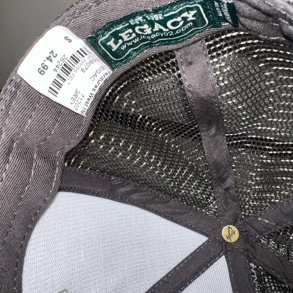 Yellowstone National park trucker hat. NWT. - Picture 6 of 6